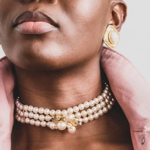 Perles portées- collier- Le Sens du détail